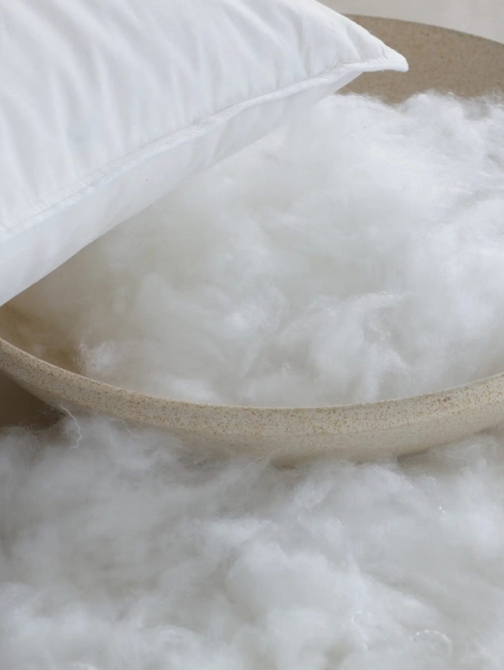 Quince King Firm/ Extra Firm Premium Down Alternative Pillow - Picture 3 of 6